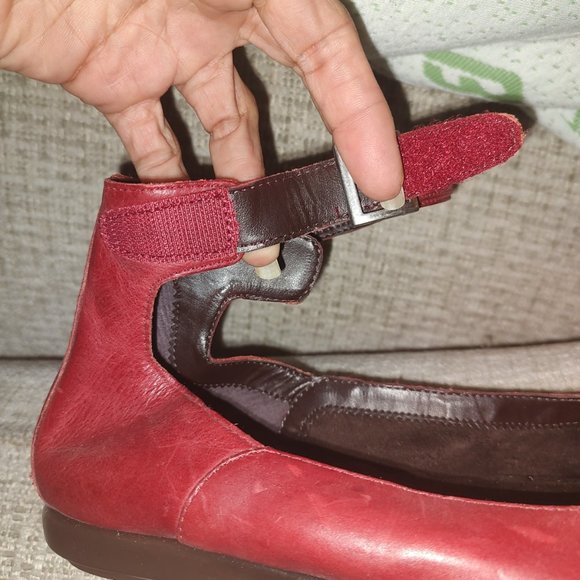 WOMEN'S SIZE 12 LOT OF 2 PAIRS OF "AEROSOLES" ANKLE STRAP LEATHER FLATS - Picture 12 of 14